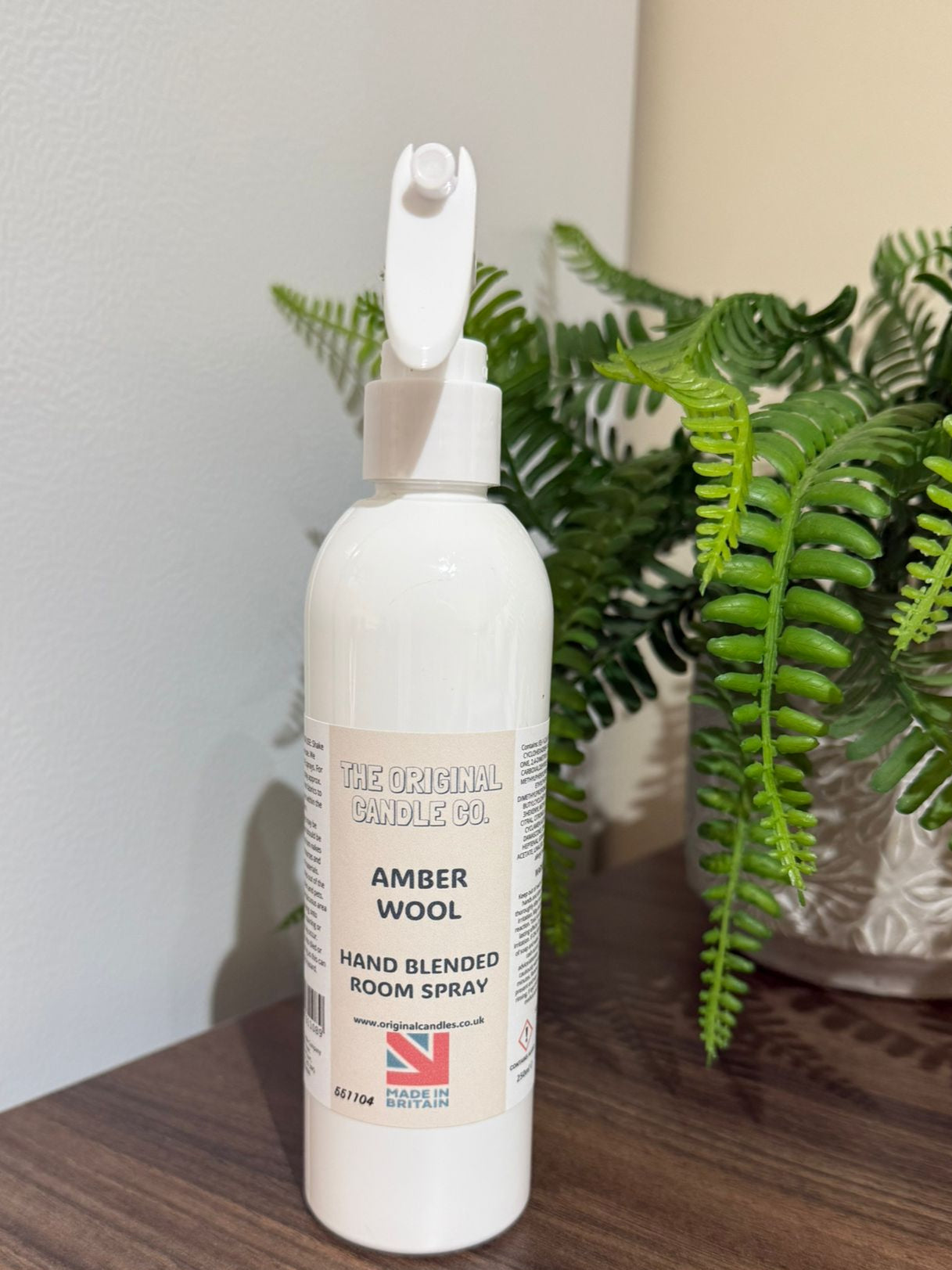 Expertly crafted by The Original Candle Company, this Amber Wool hand-blended mist spray delivers a rich, sophisticated aroma, designed to enhance any space with warm and indulgent fragrance notes.