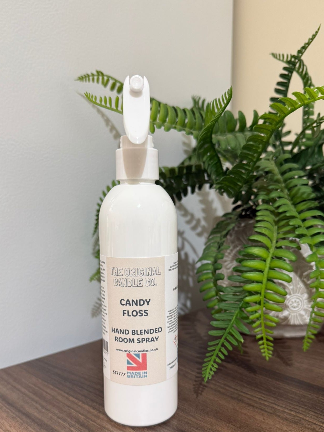 Expertly crafted by The Original Candle Company, this Candy Floss hand-blended room mist spray delivers a sweet, nostalgic aroma, designed to refresh any space with soft, sugary fragrance notes.