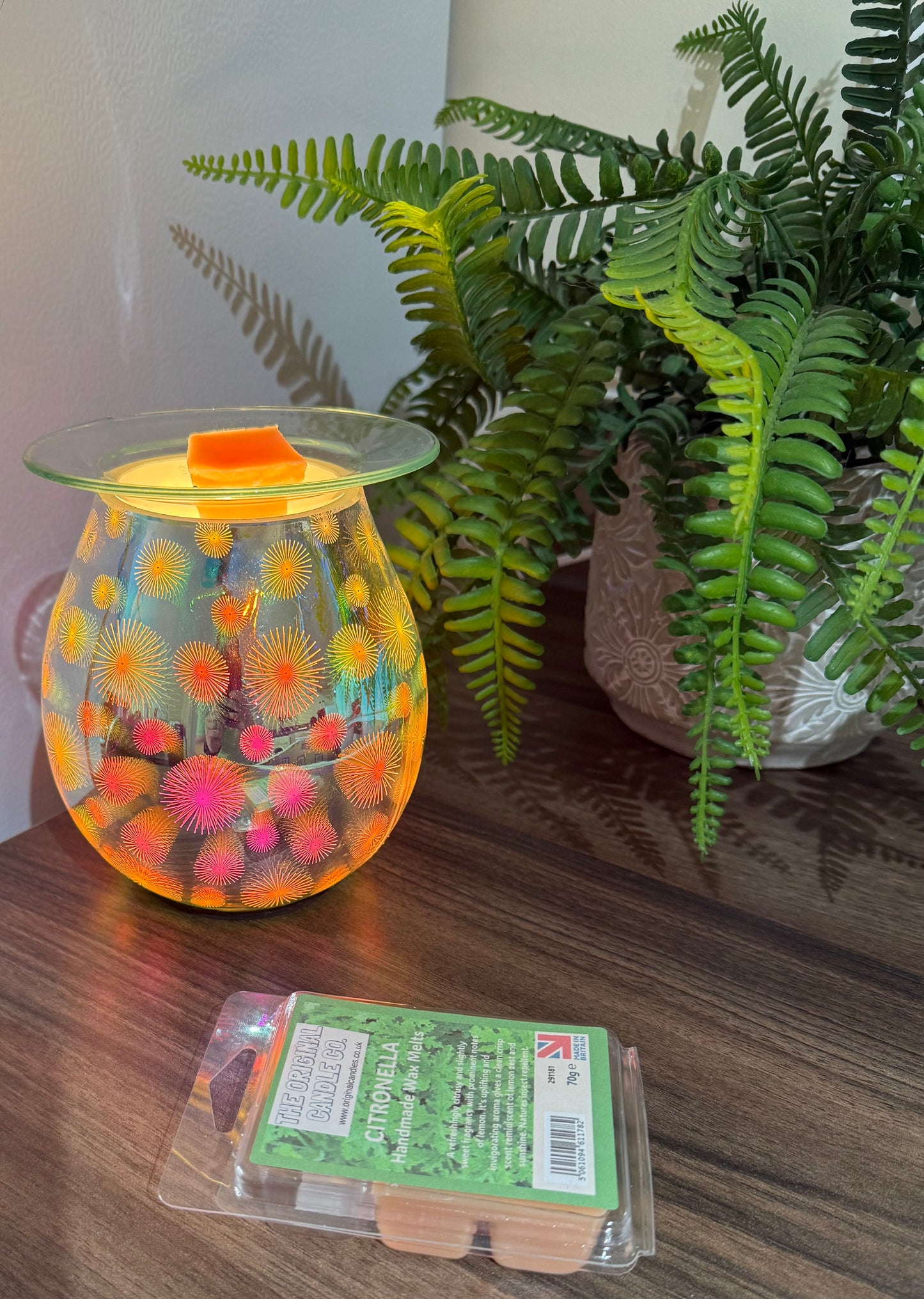 Handmade wax melts infused with citronella essential oils from The Original Candle Company