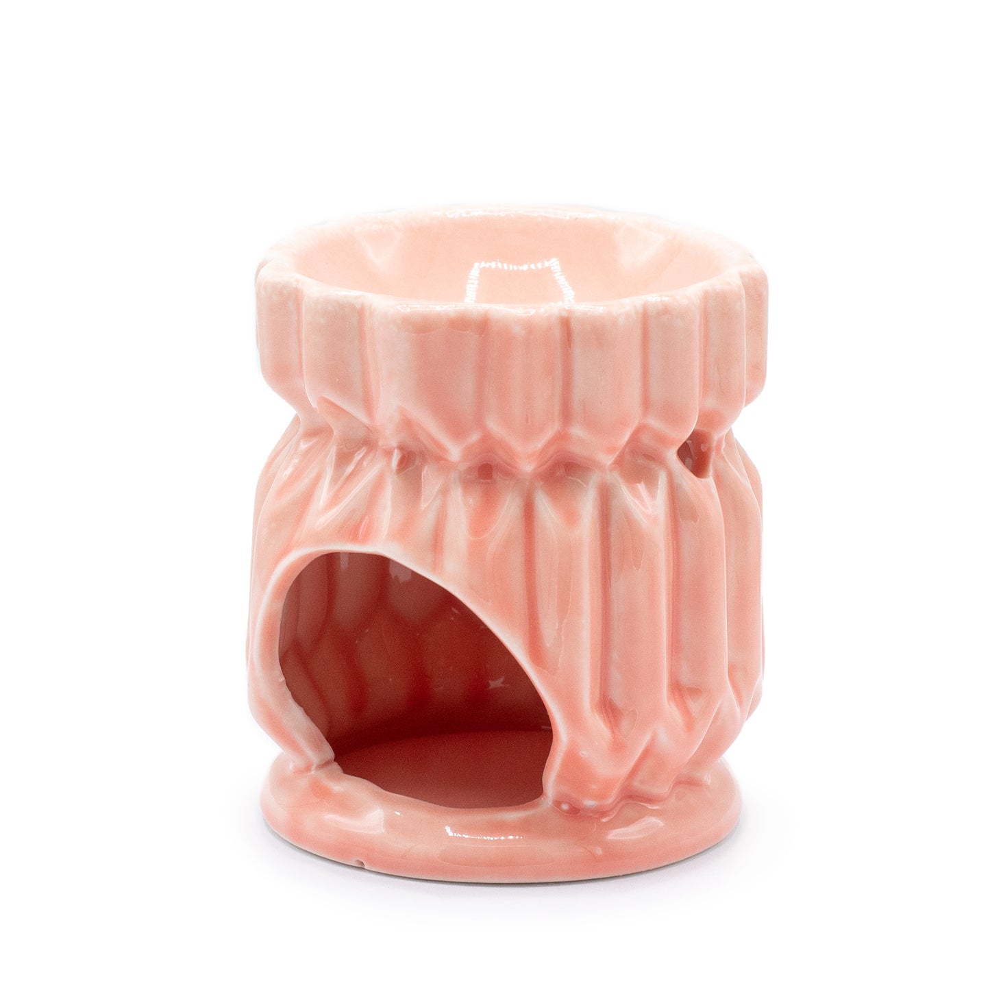 Carefully sourced by The Original Candle Company and featuring a geometric design with a highly decorative glaze in black, this oil burner and wax warmer will make an attractive decoration in any room. Image shows the tealight cut-out at the back.