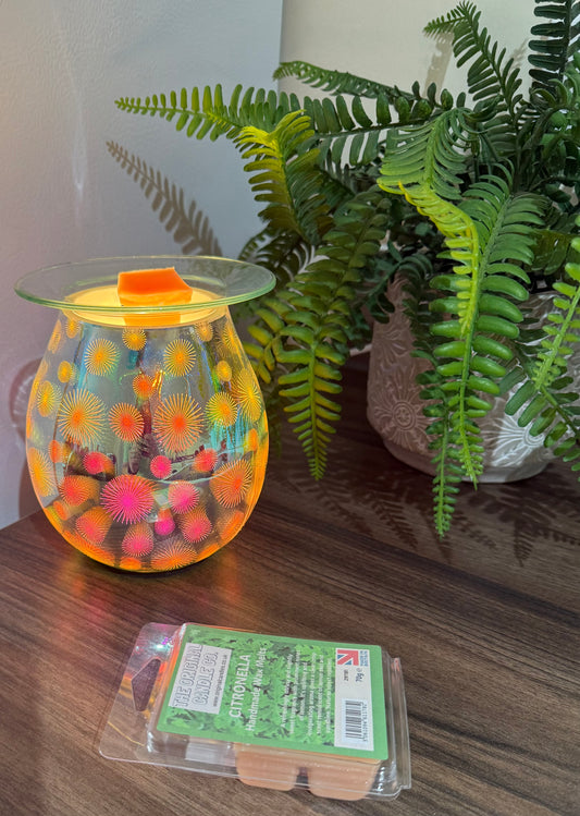 Handmade wax melts infused with citronella essential oils from The Original Candle Company