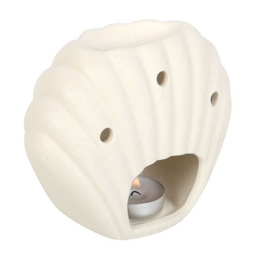 Curated by The Original Candle Company this stunning seashell oil burner and wax warmer will give any space that seaside vibe.