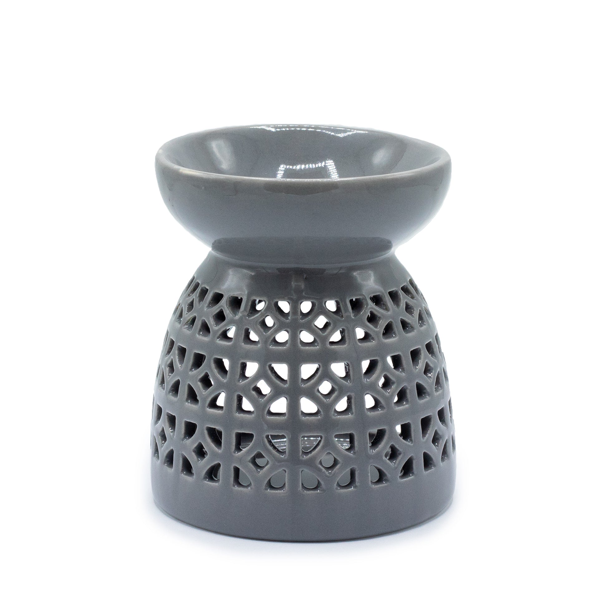 Carefully sourced by The Original Candle Company a classic style oil burner and wax warmer featuring a teardrops cut-out design in a grey glaze, this oil burner and wax warmer will make an attractive decoration in any room.