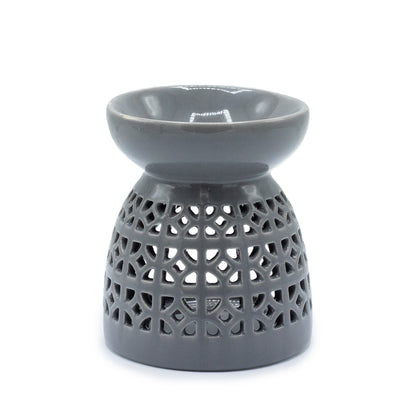 Carefully sourced by The Original Candle Company a classic style oil burner and wax warmer featuring a teardrops cut-out design in a grey glaze, this oil burner and wax warmer will make an attractive decoration in any room.