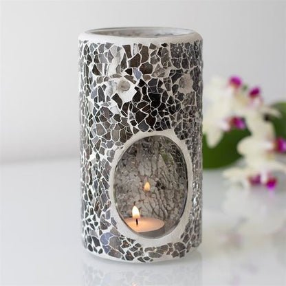 Designed to promote a touch of elegance, this crackle glass oil burner and wax warmer will look good in any room. Carefully curated by The Original Candle Company this pillar oil burner and wax warmer will definitely make a statement.