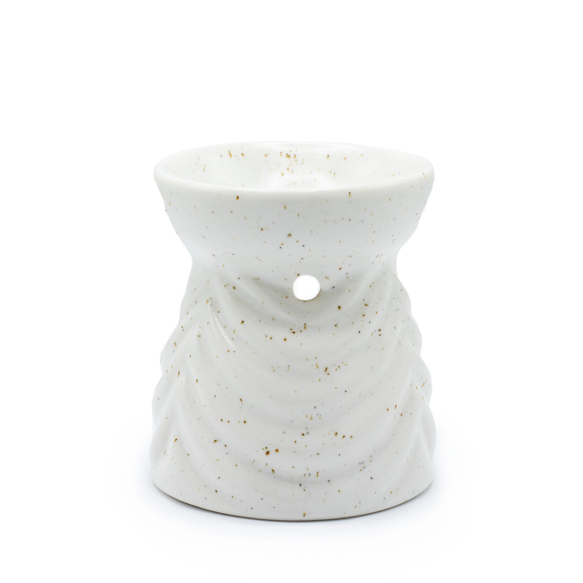 Carefully sourced by The Original Candle Company and featuring a geometric design with a highly decorative glaze in speckled ivory, this oil burner and wax warmer will make an attractive decoration in any room.
