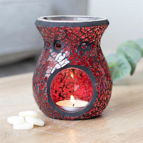 Carefully selected by The Original Candle Company for its stunning details and classic design this small red crackle glass oil burner and wax warmer is the perfect addition to any room.