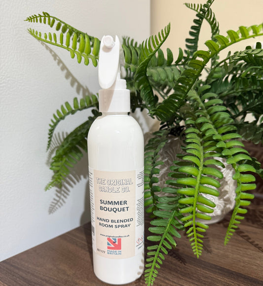 Expertly crafted by The Original Candle Company, this Summer Bouquet hand-blended room mist spray delivers a vibrant, floral aroma, designed to refresh any space with bright, sun-kissed fragrance notes.