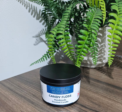 Candy Floss scented candle infused with sweet strawberry, juicy raspberry, vanilla, and sherbet, creating a nostalgic, candy-inspired fragrance. Perfect for a cosy and inviting atmosphere.