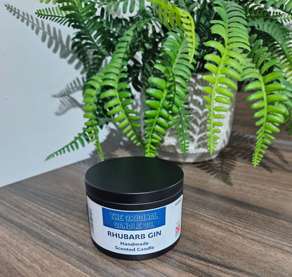 Rhubarb Gin scented candle infused with bright lemon peel, tart rhubarb, and juniper berries, balanced with warm ginger and musk for a bold and refreshing fragrance.