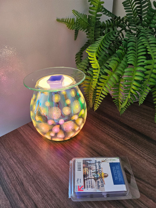 HOME COMFORTS Wax Melts from The Original Candle Co., blending the soothing aroma of freshly washed linen with soft floral and musky undertones. A handcrafted wax melt designed to create a warm and comforting atmosphere.